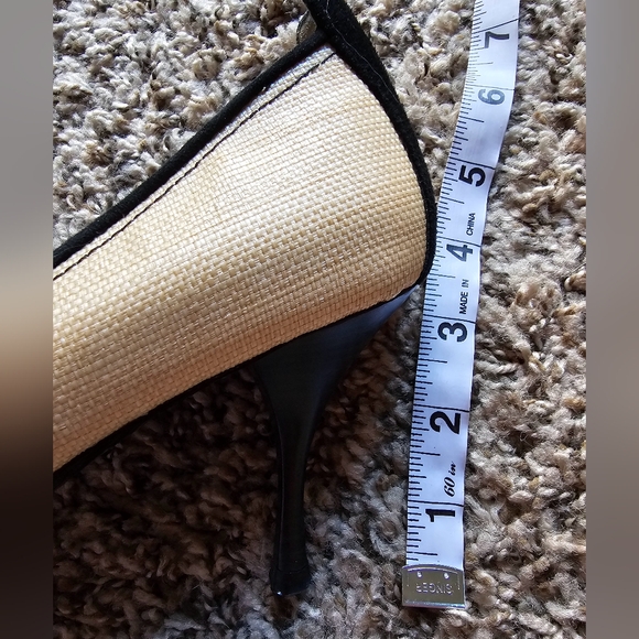 Via Spiga Beige canvas Black Suede Bow Accent Y2K Pointed Toe Heels Shoes sz 10 - Picture 10 of 11